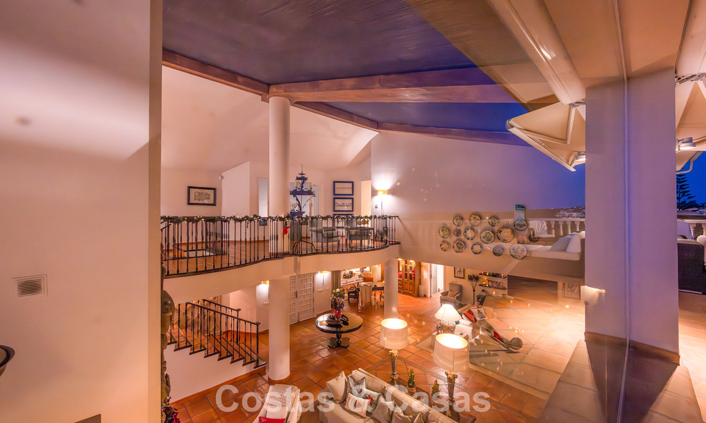 Belle villa de style espagnol avec vue imprenable sur la mer à vendre à Elviria, Marbella Est 774732