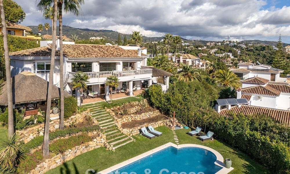 Belle villa de style espagnol avec vue imprenable sur la mer à vendre à Elviria, Marbella Est 774734