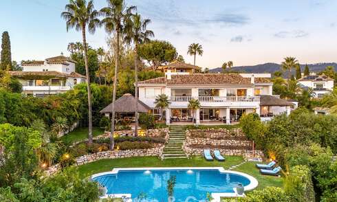 Belle villa de style espagnol avec vue imprenable sur la mer à vendre à Elviria, Marbella Est 774737