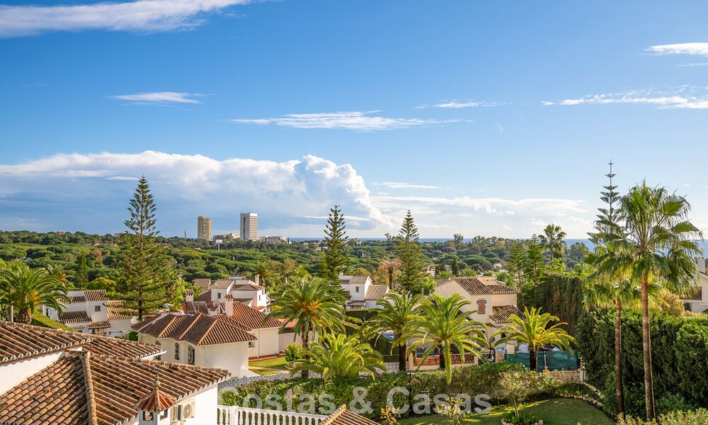 Belle villa de style espagnol avec vue imprenable sur la mer à vendre à Elviria, Marbella Est 774752