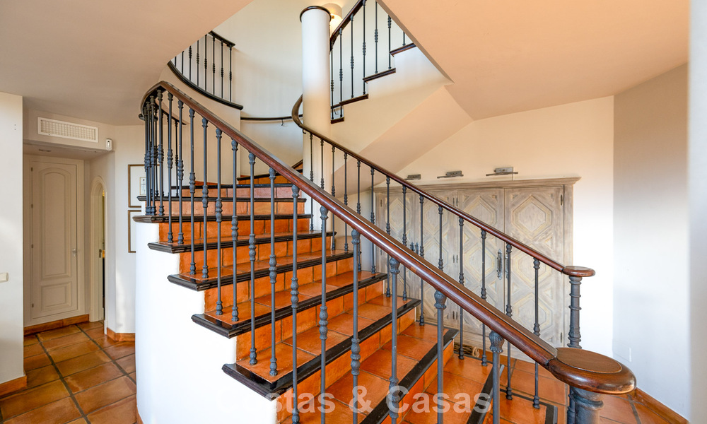 Belle villa de style espagnol avec vue imprenable sur la mer à vendre à Elviria, Marbella Est 774761