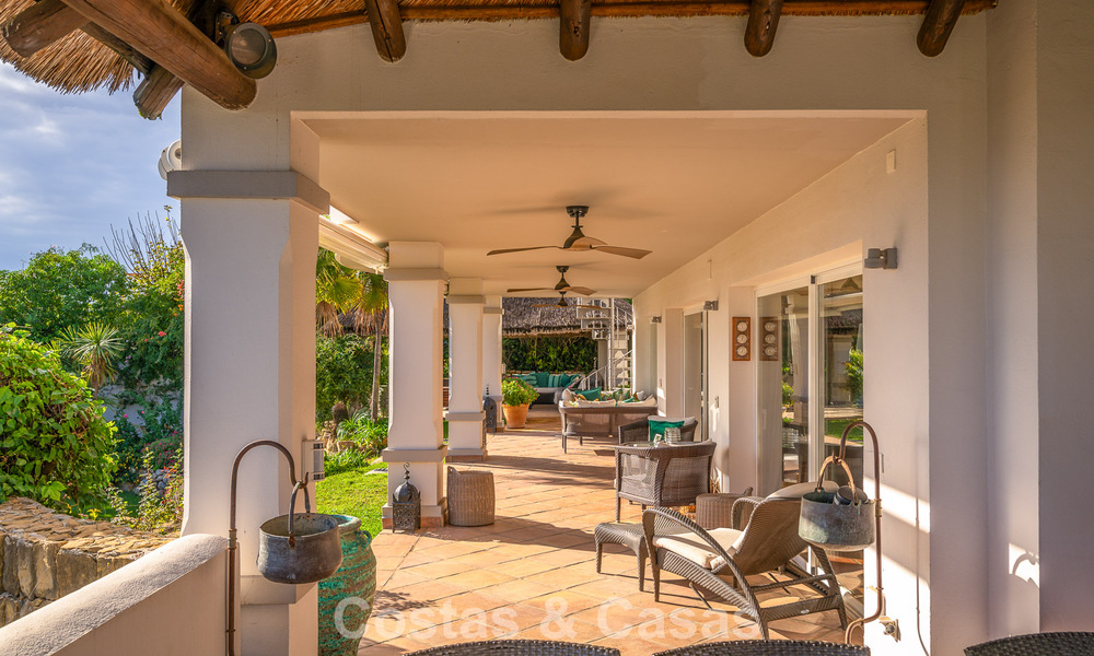 Belle villa de style espagnol avec vue imprenable sur la mer à vendre à Elviria, Marbella Est 774768