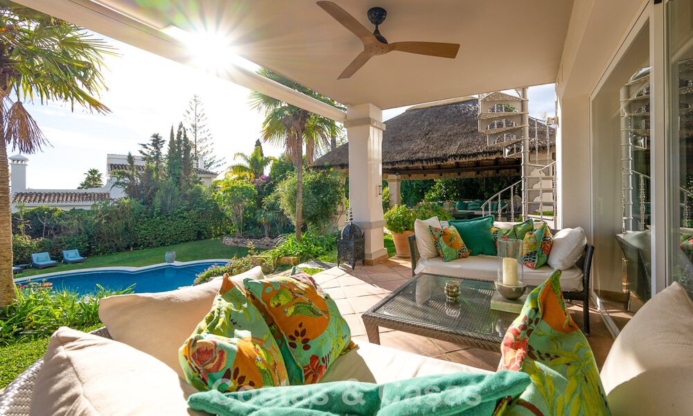 Belle villa de style espagnol avec vue imprenable sur la mer à vendre à Elviria, Marbella Est 774769