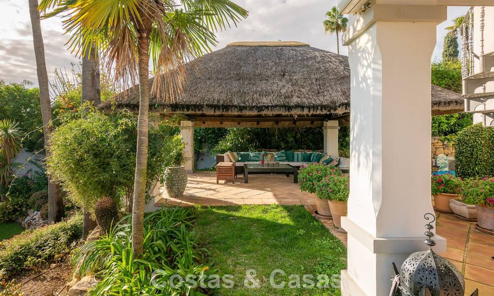 Belle villa de style espagnol avec vue imprenable sur la mer à vendre à Elviria, Marbella Est 774776