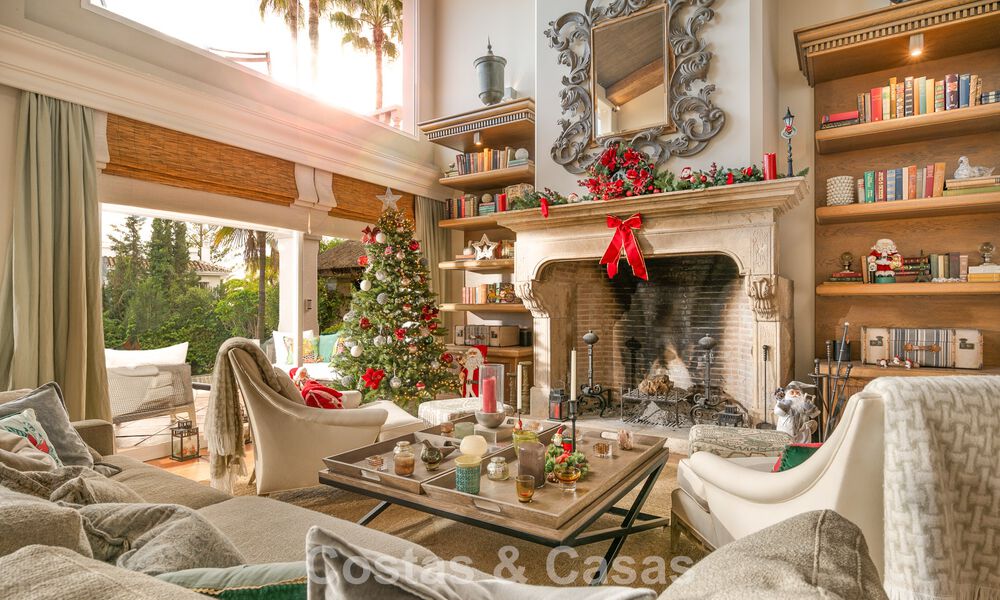 Belle villa de style espagnol avec vue imprenable sur la mer à vendre à Elviria, Marbella Est 774793
