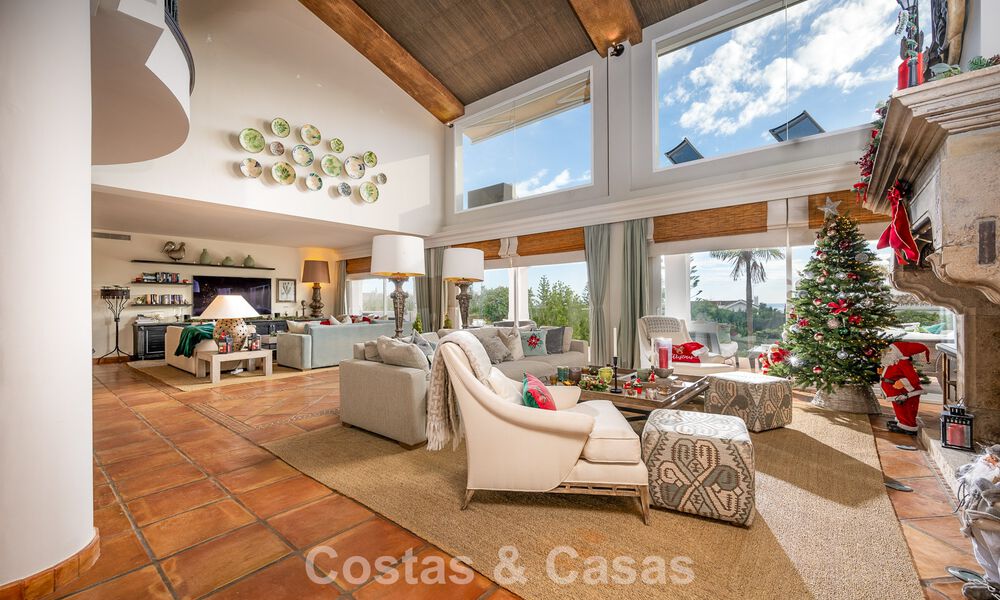 Belle villa de style espagnol avec vue imprenable sur la mer à vendre à Elviria, Marbella Est 774794