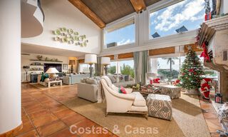 Belle villa de style espagnol avec vue imprenable sur la mer à vendre à Elviria, Marbella Est 774794 