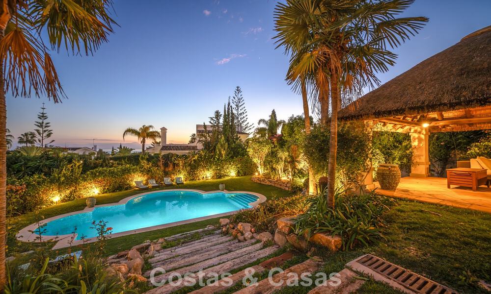 Belle villa de style espagnol avec vue imprenable sur la mer à vendre à Elviria, Marbella Est 774805