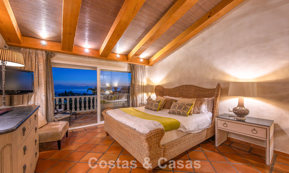 Belle villa de style espagnol avec vue imprenable sur la mer à vendre à Elviria, Marbella Est 774813