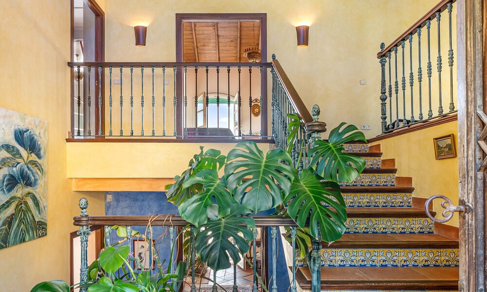 Villa de luxe andalouse à vendre, dans le quartier exclusif et sécurisé d'El Madroñal, Marbella - Benahavis 774818