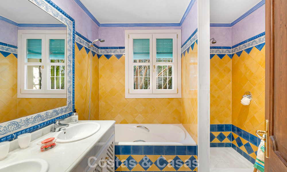 Villa de luxe andalouse à vendre, dans le quartier exclusif et sécurisé d'El Madroñal, Marbella - Benahavis 774821