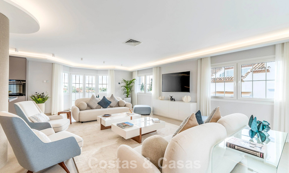 Magnifique penthouse double avec vue sur la mer à vendre à distance de marche de Puerto Banus, Marbella 774859