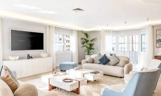 Magnifique penthouse double avec vue sur la mer à vendre à distance de marche de Puerto Banus, Marbella 774861 