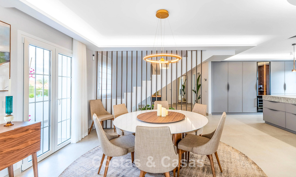 Magnifique penthouse double avec vue sur la mer à vendre à distance de marche de Puerto Banus, Marbella 774868