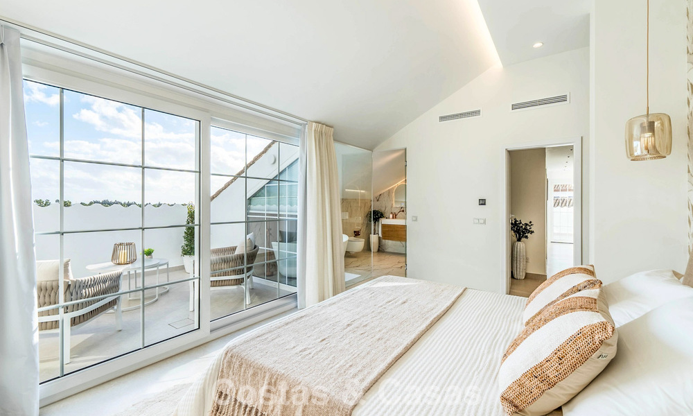 Magnifique penthouse double avec vue sur la mer à vendre à distance de marche de Puerto Banus, Marbella 774877