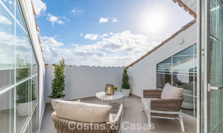 Magnifique penthouse double avec vue sur la mer à vendre à distance de marche de Puerto Banus, Marbella 774880 