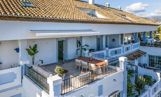 Magnifique penthouse double avec vue sur la mer à vendre à distance de marche de Puerto Banus, Marbella 774897 