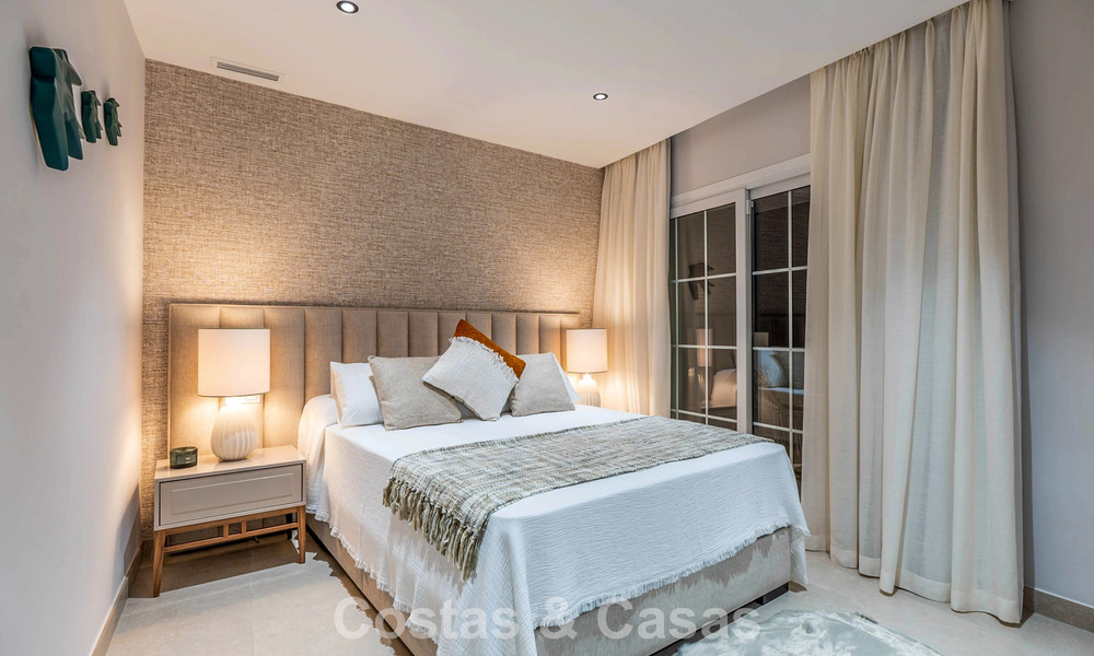 Magnifique penthouse double avec vue sur la mer à vendre à distance de marche de Puerto Banus, Marbella 774900