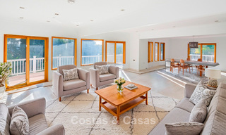 Majestueuse villa de luxe avec vue imprenable sur la mer à vendre, dans une urbanisation très prisée de Benahavis - Marbella 774957 