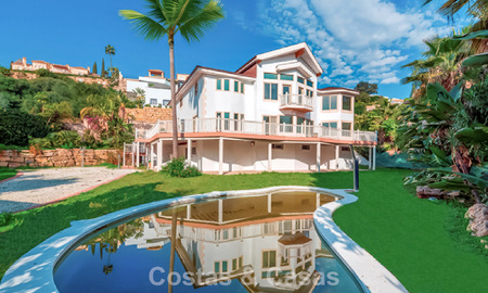 Majestueuse villa de luxe avec vue imprenable sur la mer à vendre, dans une urbanisation très prisée de Benahavis - Marbella 774959