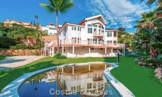 Majestueuse villa de luxe avec vue imprenable sur la mer à vendre, dans une urbanisation très prisée de Benahavis - Marbella 774959 