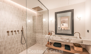 Maison de ville luxueusement rénovée avec vue sur la mer à vendre, dans un quartier fermé sur le Golden Mile de Marbella 774966 