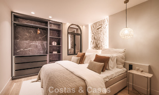 Maison de ville luxueusement rénovée avec vue sur la mer à vendre, dans un quartier fermé sur le Golden Mile de Marbella 774969 