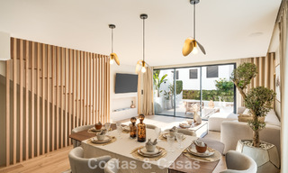 Maison de ville luxueusement rénovée avec vue sur la mer à vendre, dans un quartier fermé sur le Golden Mile de Marbella 774996 