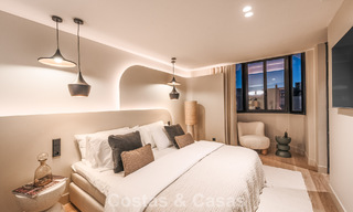 Maison de ville luxueusement rénovée avec vue sur la mer à vendre, dans un quartier fermé sur le Golden Mile de Marbella 775008 