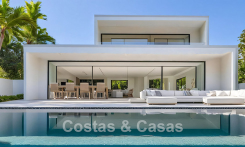 Villa écologique de construction neuve avec vue sur la mer à vendre dans un quartier résidentiel calme à Benalmadena, Costa del Sol 774960