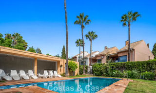 Maison de ville spacieuse avec jardin privé à vendre, entourée de terrains de golf à Nueva Andalucia, Marbella 775085 