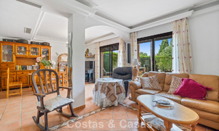 Maison de ville spacieuse avec jardin privé à vendre, entourée de terrains de golf à Nueva Andalucia, Marbella 775087 