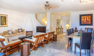 Spacieuse maison de ville de 4 chambres avec de belles vues sur la mer à vendre située à Marbella Est 775130 