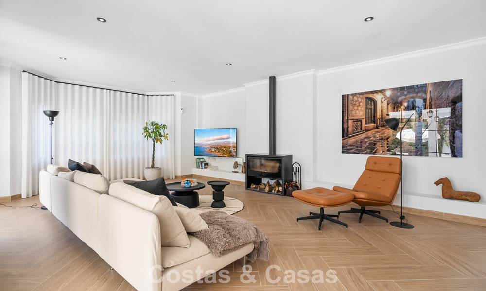 Villa de luxe prête à emménager de style méditerranéen à vendre dans un quartier résidentiel de la vallée du golf de Mijas, Costa del Sol 775163