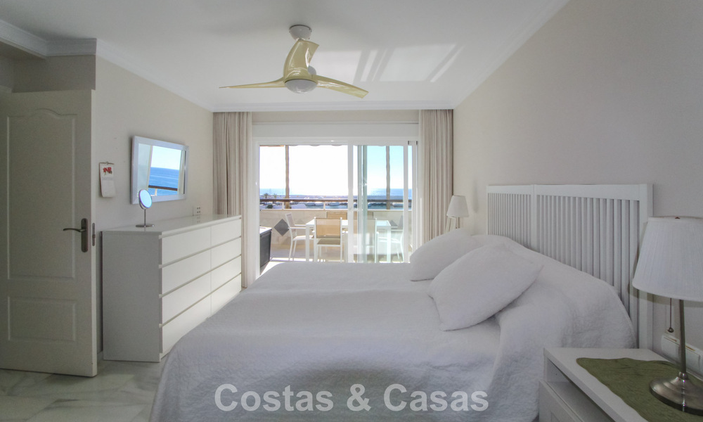 Appartement en première ligne de plage avec vue phénoménale à vendre dans le centre de Marbella 775031