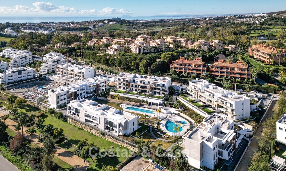 Penthouse neuf avec solarium spacieux à vendre dans un complexe fermé à Benahavis - Marbella 775448