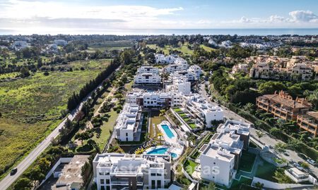 Penthouse neuf avec solarium spacieux à vendre dans un complexe fermé à Benahavis - Marbella 775449