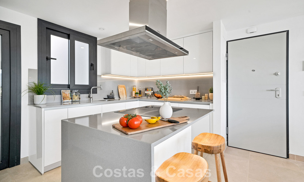 Penthouse neuf avec solarium spacieux à vendre dans un complexe fermé à Benahavis - Marbella 775458