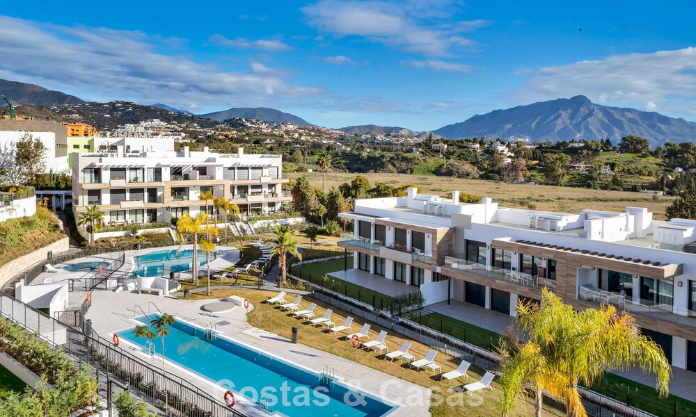 Penthouse neuf avec solarium spacieux à vendre dans un complexe fermé à Benahavis - Marbella 775468