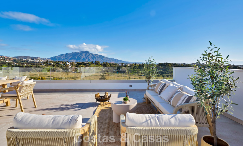 Penthouse neuf avec solarium spacieux à vendre dans un complexe fermé à Benahavis - Marbella 775478
