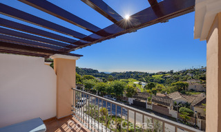 Spacieuse maison avec vue sur le golf et la mer à vendre, dans une urbanisation de golf exclusive à Benahavis - Marbella 775207 