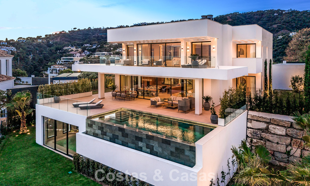 Villa design sophistiquée avec vue magnifique sur la mer à vendre à El Madroñal, Benahavis - Marbella 795614
