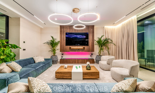 Villa design sophistiquée avec vue magnifique sur la mer à vendre à El Madroñal, Benahavis - Marbella 795617 