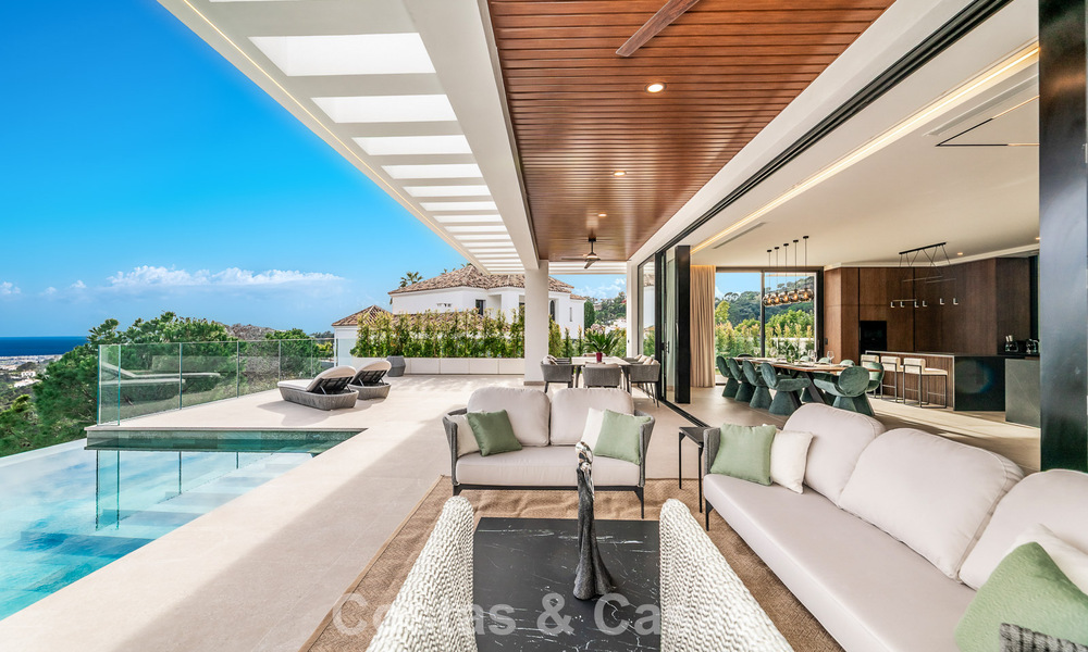 Villa design sophistiquée avec vue magnifique sur la mer à vendre à El Madroñal, Benahavis - Marbella 795634
