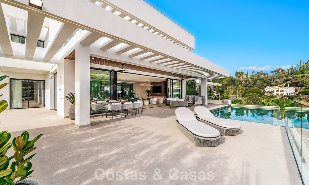 Villa design sophistiquée avec vue magnifique sur la mer à vendre à El Madroñal, Benahavis - Marbella 795645