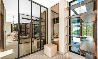 Villa design sophistiquée avec vue magnifique sur la mer à vendre à El Madroñal, Benahavis - Marbella 795648 