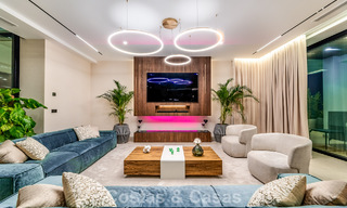 Villa design sophistiquée avec vue imprenable sur la mer à vendre à El Madroñal, Benahavis - Marbella 796837 
