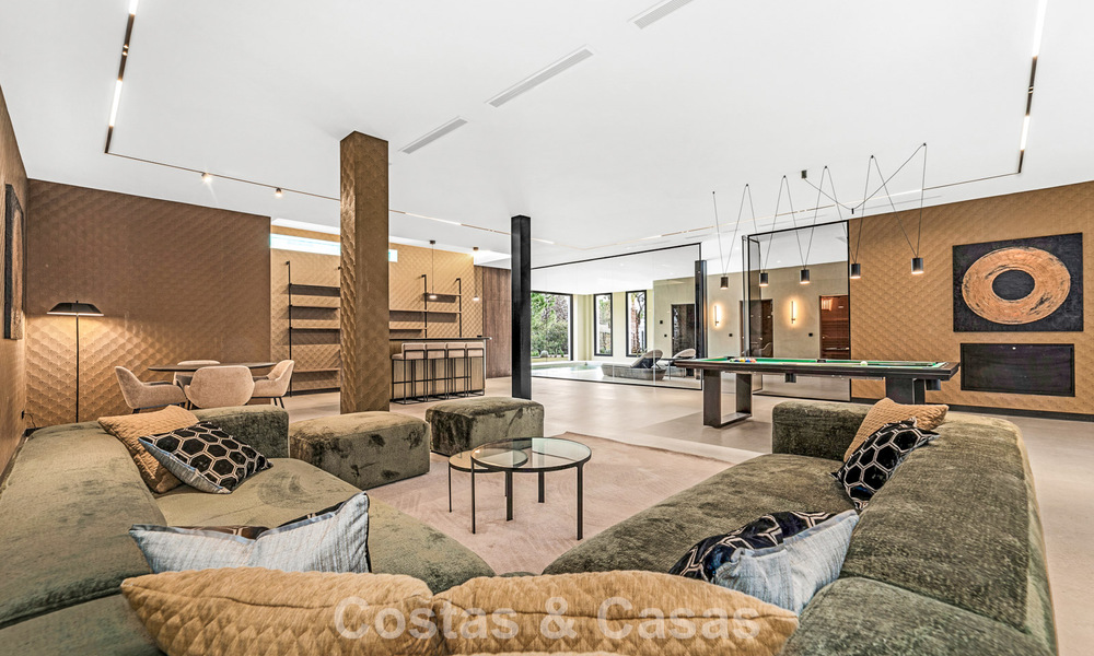 Villa design sophistiquée avec vue imprenable sur la mer à vendre à El Madroñal, Benahavis - Marbella 796859