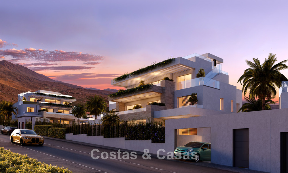 Nouveau sur le marché. Appartements de charme élégants à vendre à distance de marche de la plage à l'ouest d'Estepona 775419