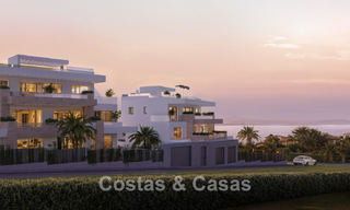 Nouveau sur le marché. Appartements de charme élégants à vendre à distance de marche de la plage à l'ouest d'Estepona 775421 